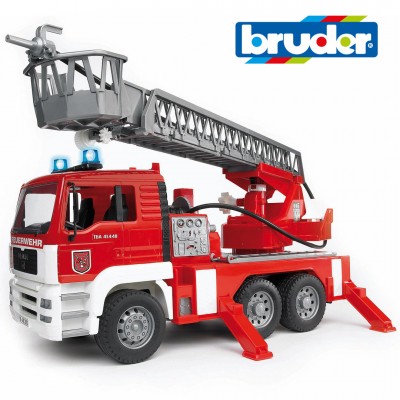 Bruder MAN TGA - Противпожарен Камион на батерии