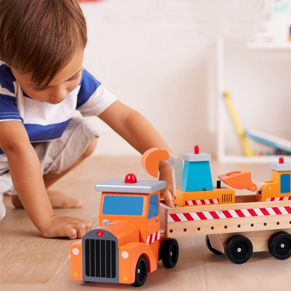 Дрвен Камион носач со Градежни Возила