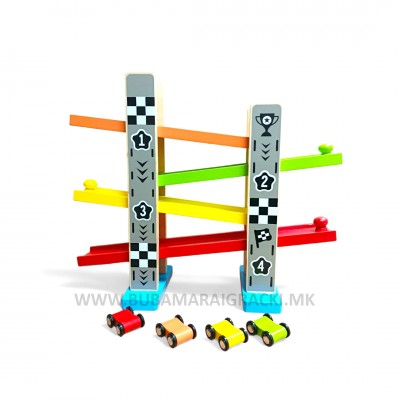 Дрвена тобоган стаза со возила