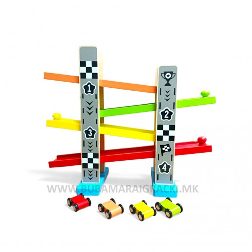 Дрвена тобоган стаза со возила