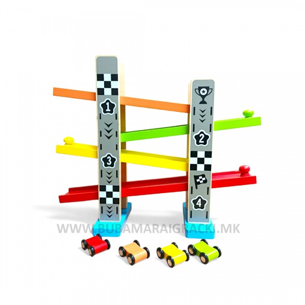 Дрвена тобоган стаза со возила